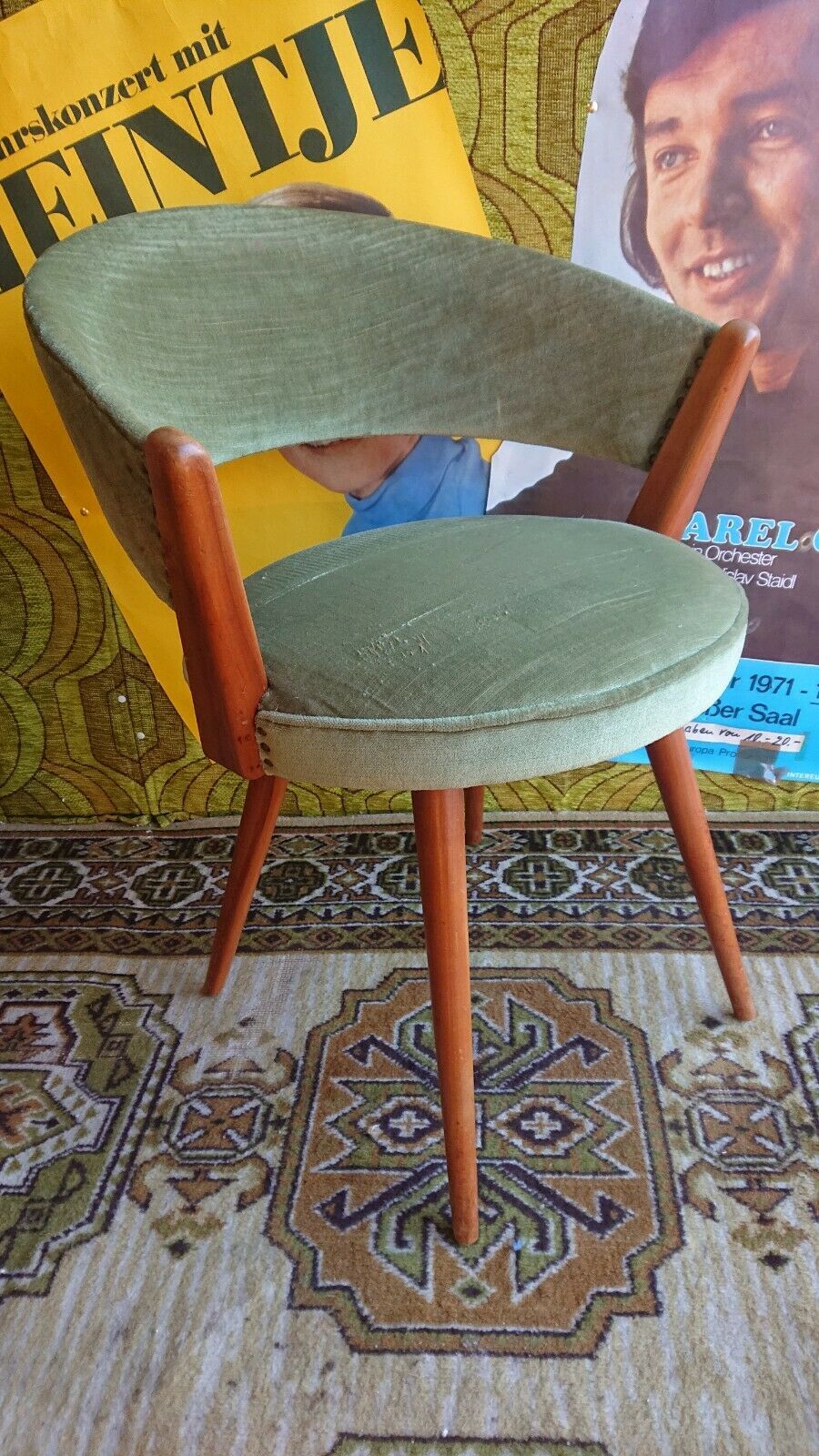 Scandinavian office chair made of teak and vintage velorus