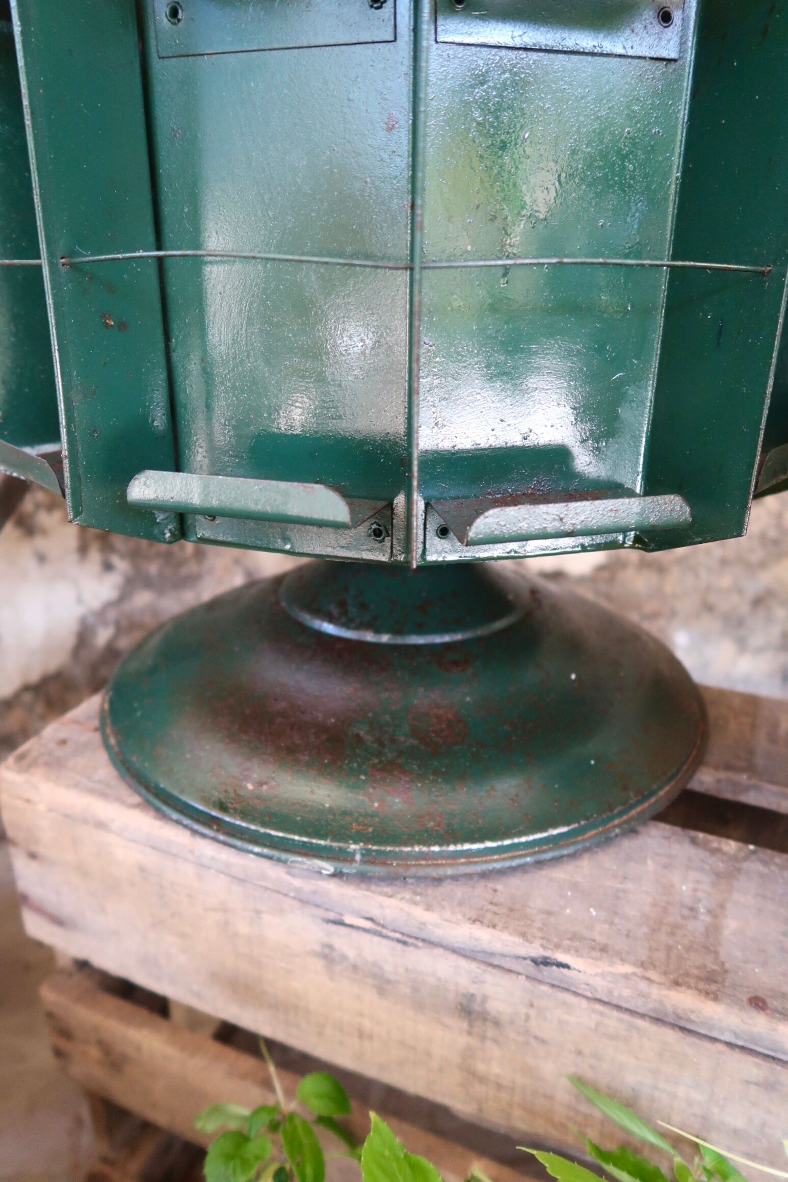 Old Ravel turnstile display seed sachets