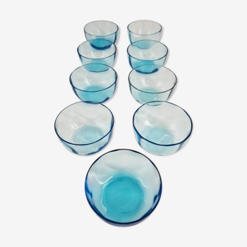 Suite of 9 cups in pale blue crystal, XIX th