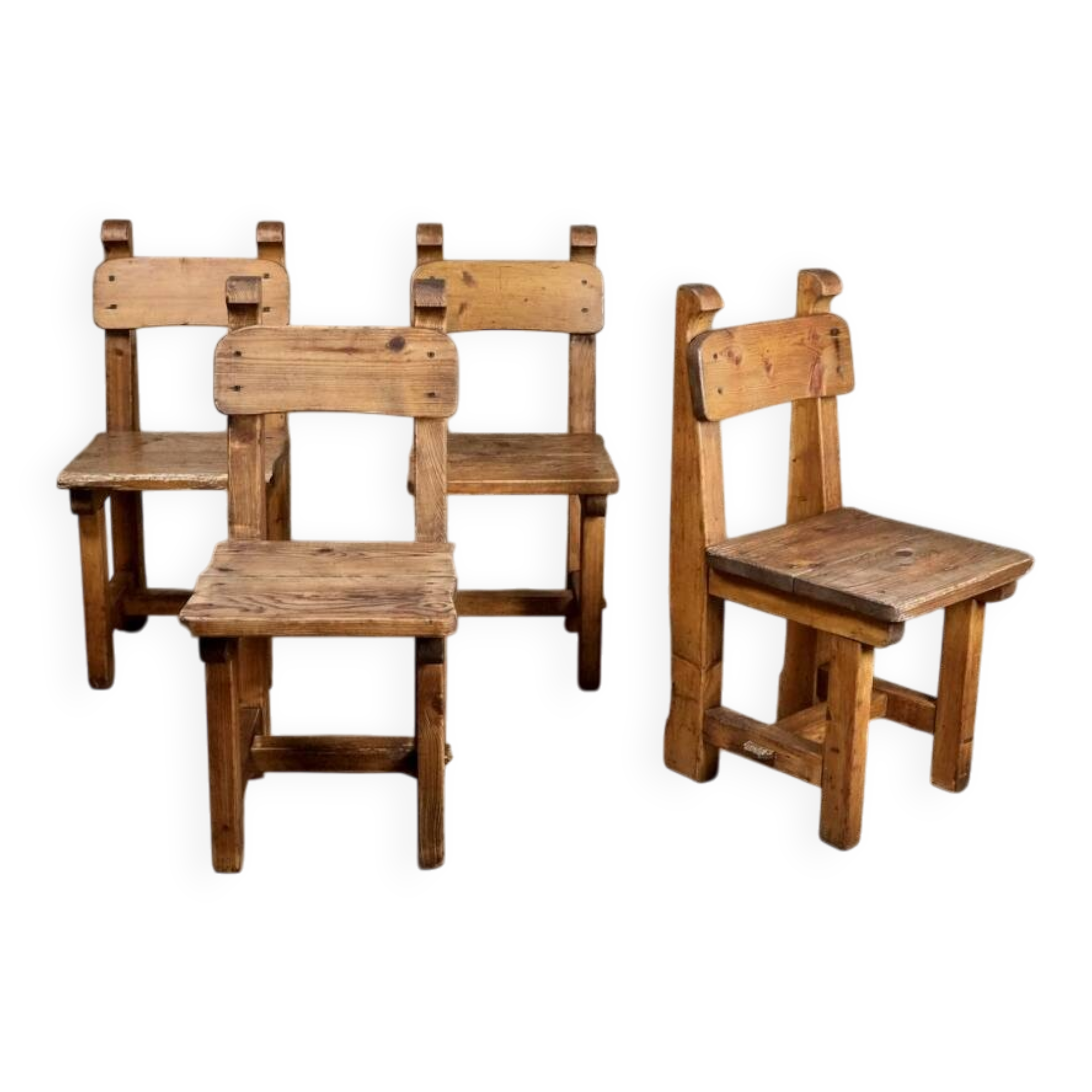 Set of 4 brutalist pine chairs, Italy, 1960s
