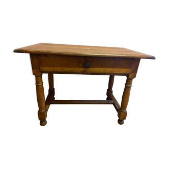 Solid oak table, early XIX