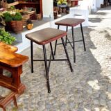 Set of 2 vintage stools with steel structure