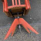 American swivel office chair