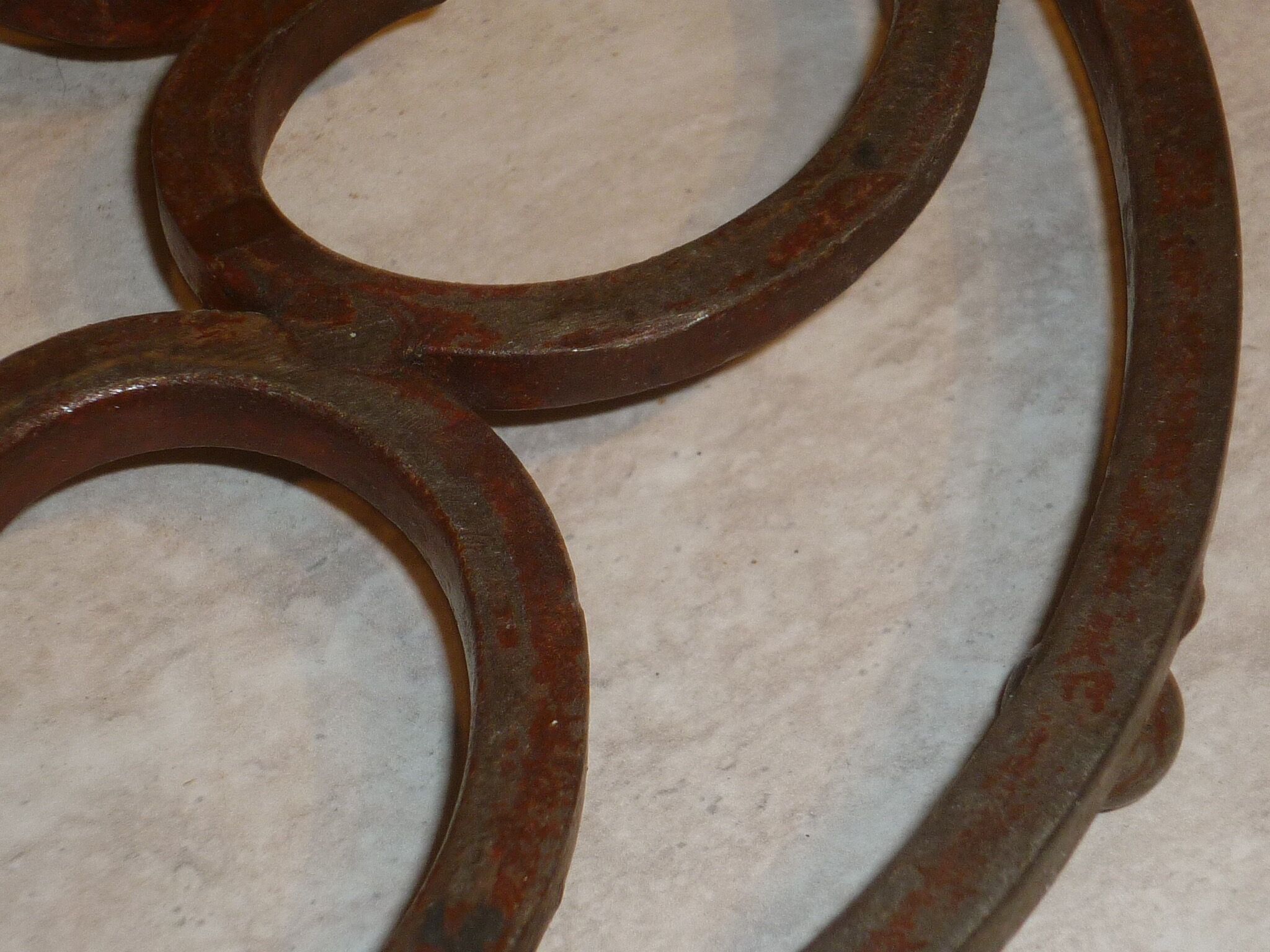 Pair of 2 wrought iron mats