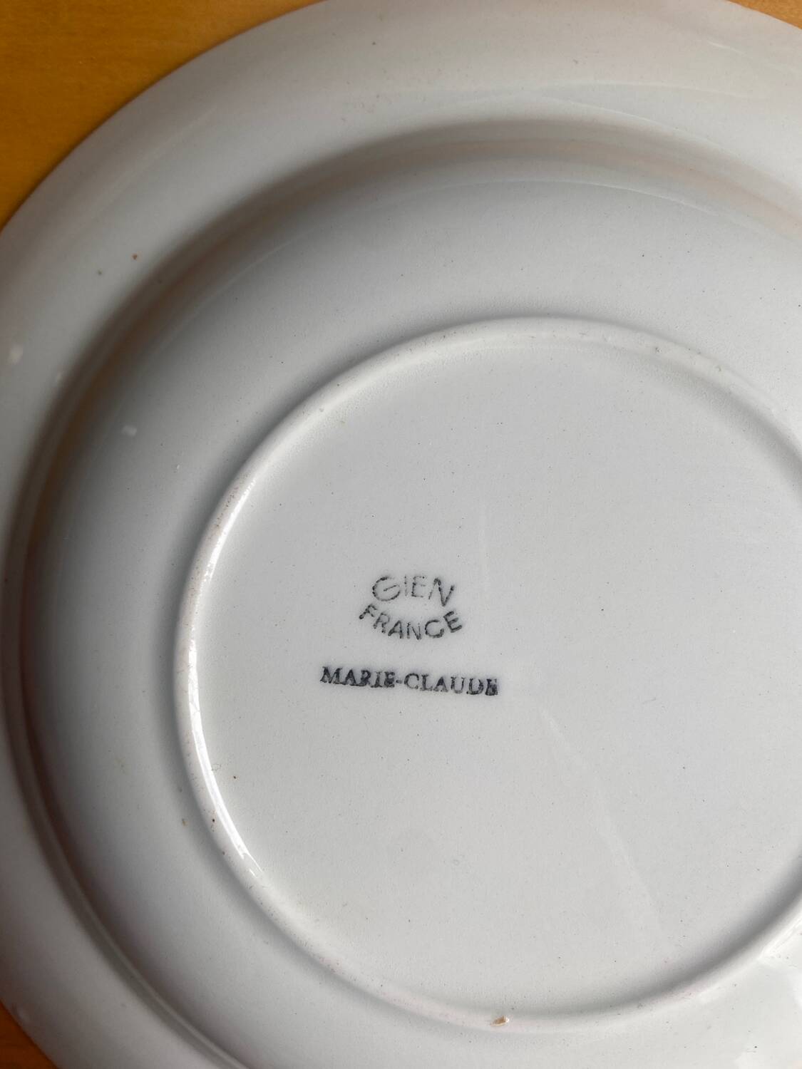 Gien - 6 Marie Claude series plates