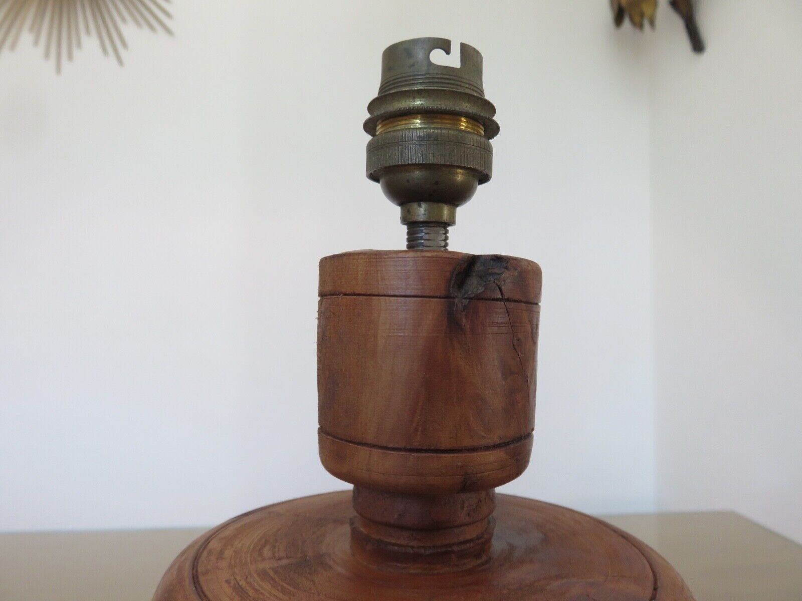 Pied de lampe en orme massif tourné années 60