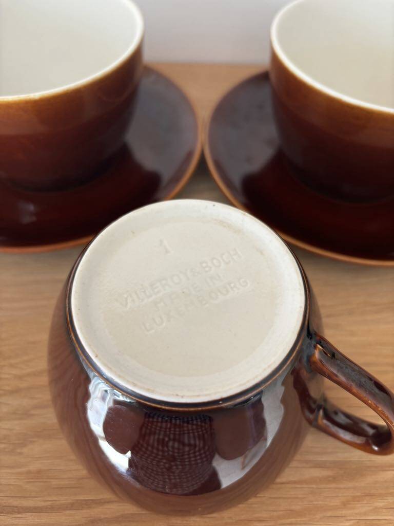 4 cups 5 saucers brown bistro style Villeroy and Boch