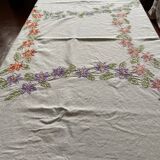 Cotton tablecloth and towels entirely handmade