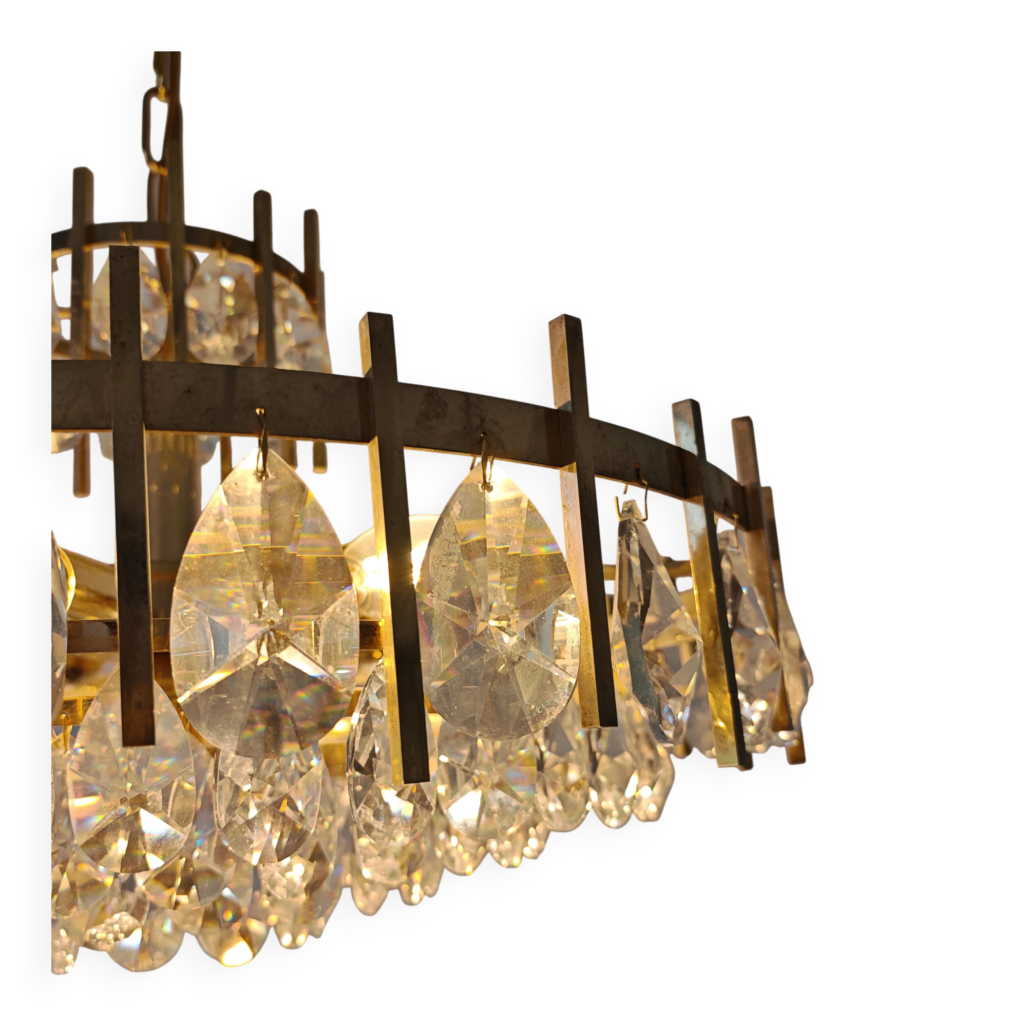 Lustre Mid Century Modern in Crystal and Brass by Bakalowits 1960s