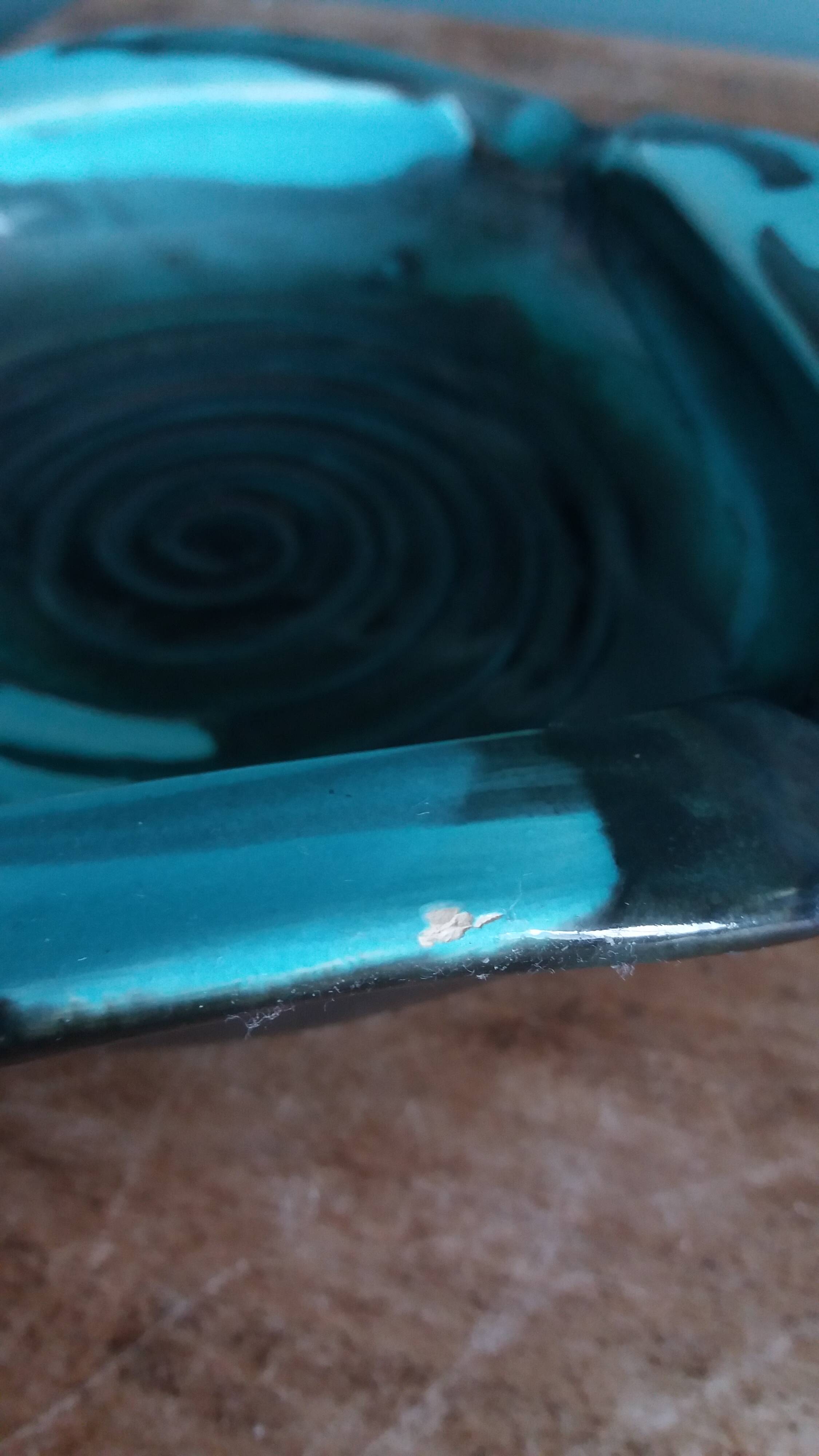 Ashtray signed by André Chaudemanche at Mezeray in Malicorne clay.