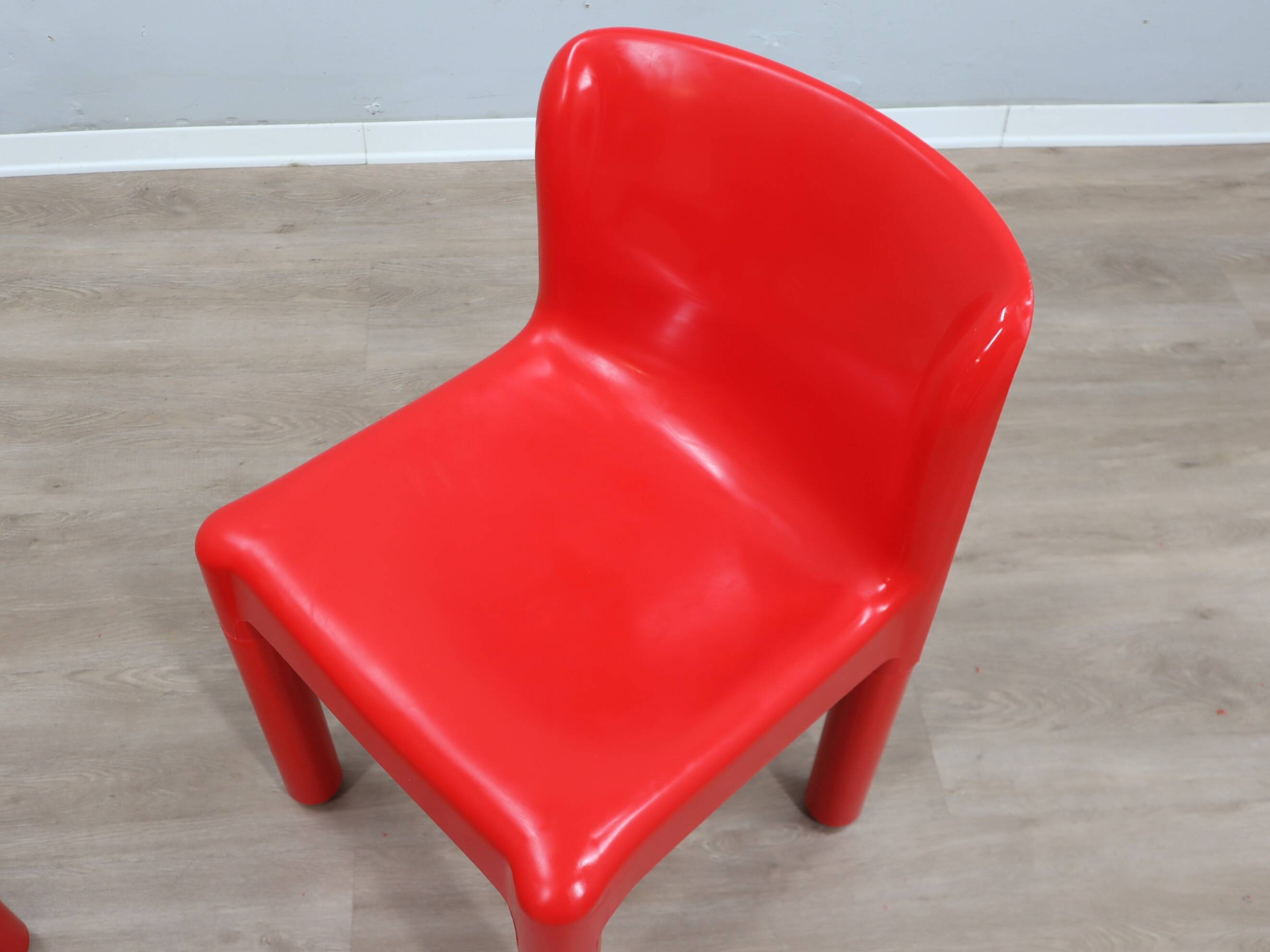 1970s Kartell Model 4875 chair by Carlo Bartoli red color