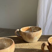 11 tasses à café vintage en grès mat brut