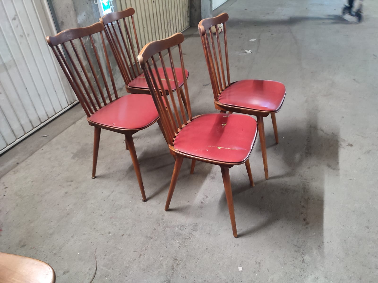 Lot 4 Chairs baumann