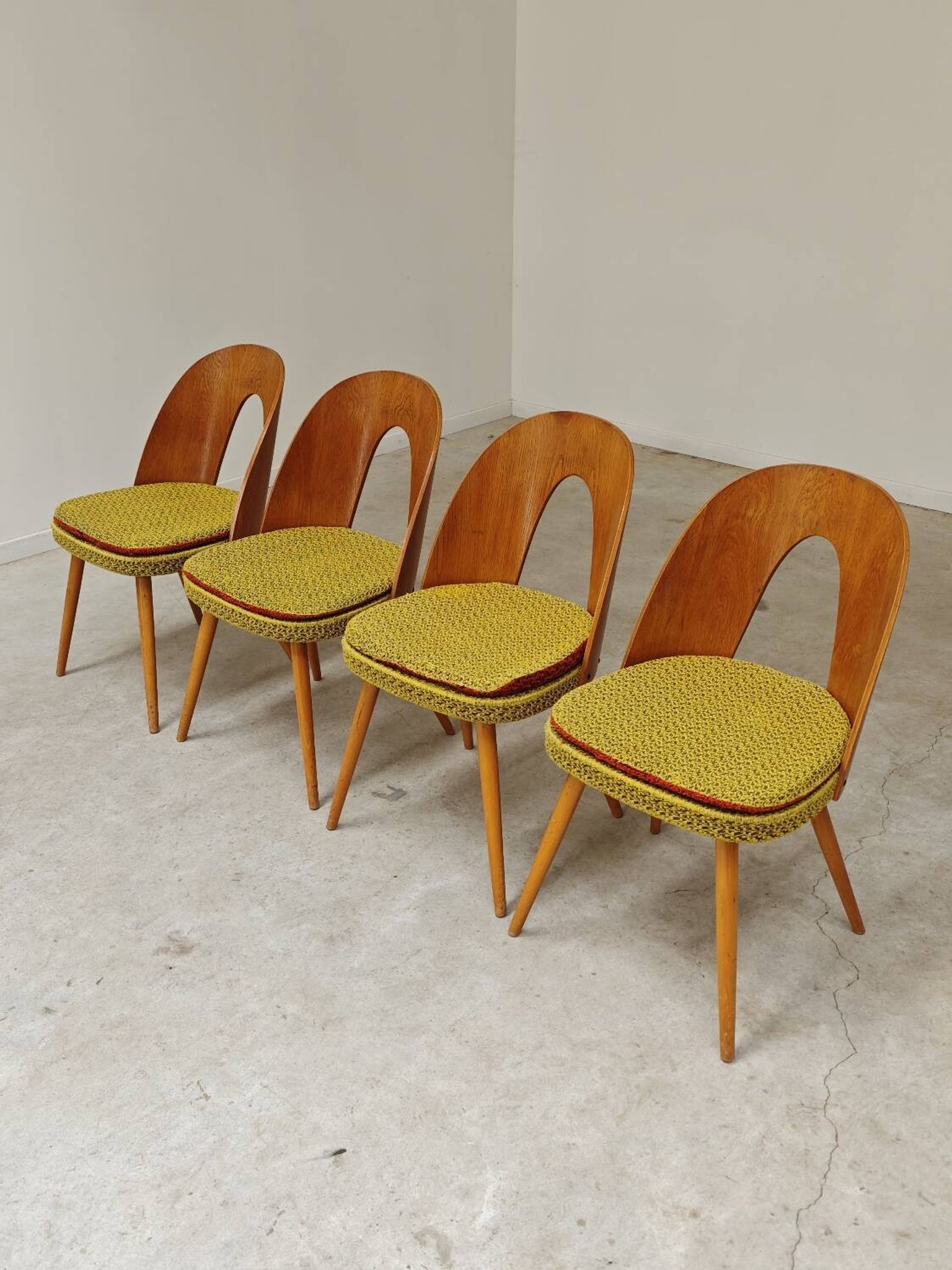 Set of 4 yellow Antonin Suman chairs for Tatra Nabytok 1960