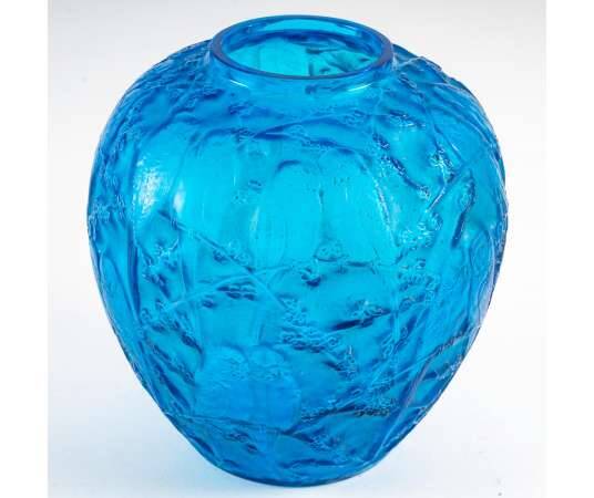 René Lalique (1860-1945) - Vase With “parakeets”