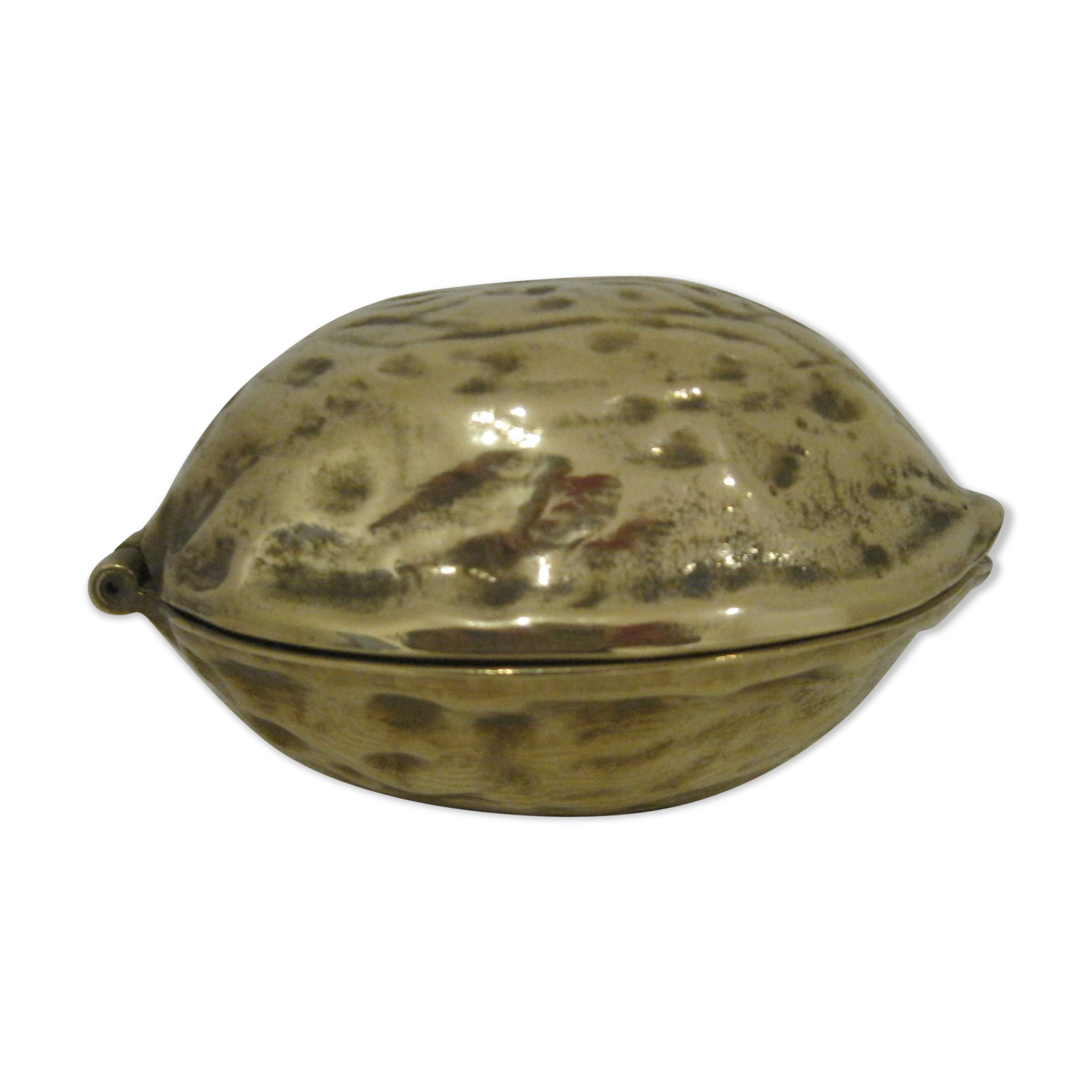 Nut-shaped brass nutcracker