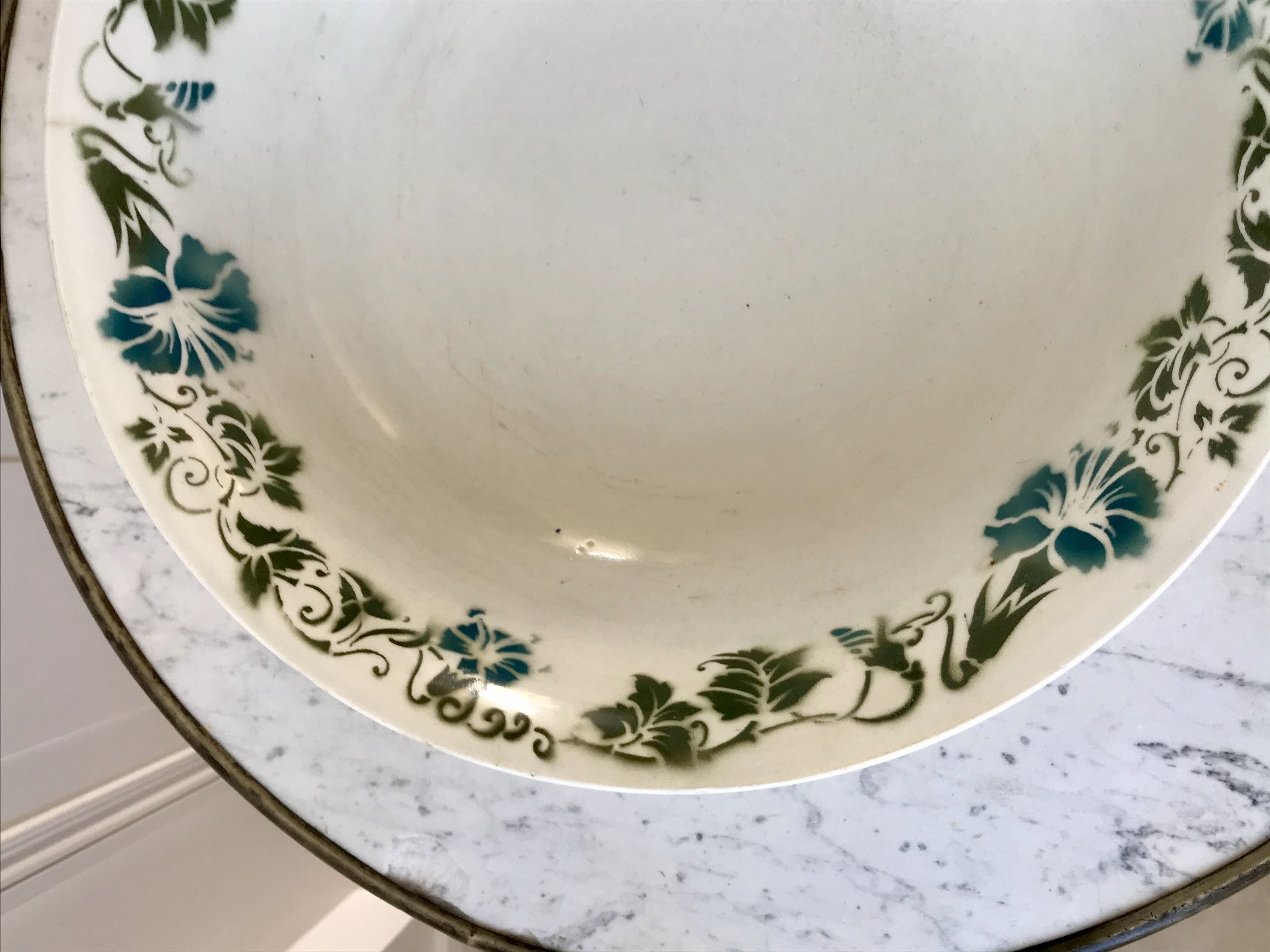 salad bowl Terre de Fer Céranord model "Clairefontaine" green 30s