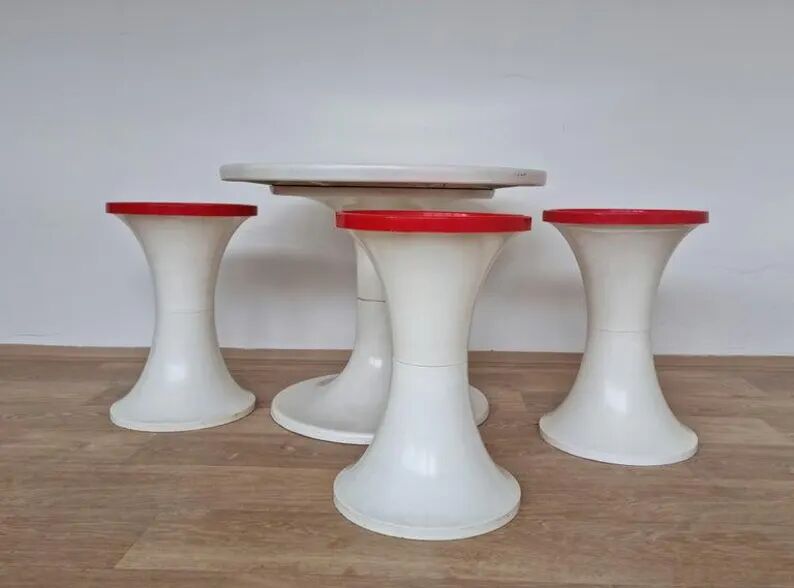 Midcentury Set of Three Tulip Stools and Coffee Table, Space Age, Germany, 1970s