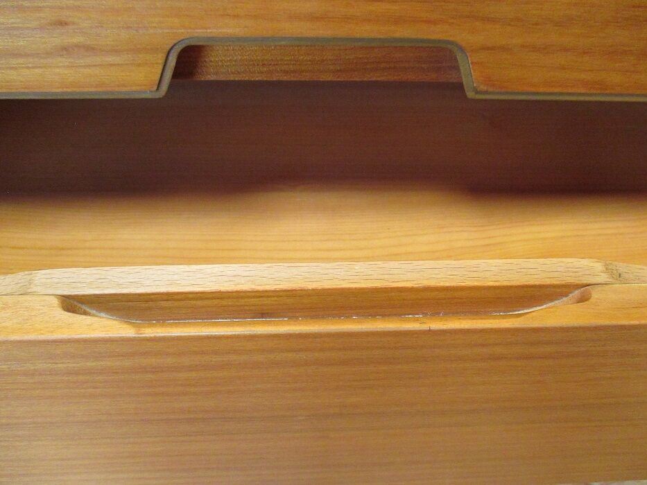 High Uniflex dresser by G.Hoffstead.