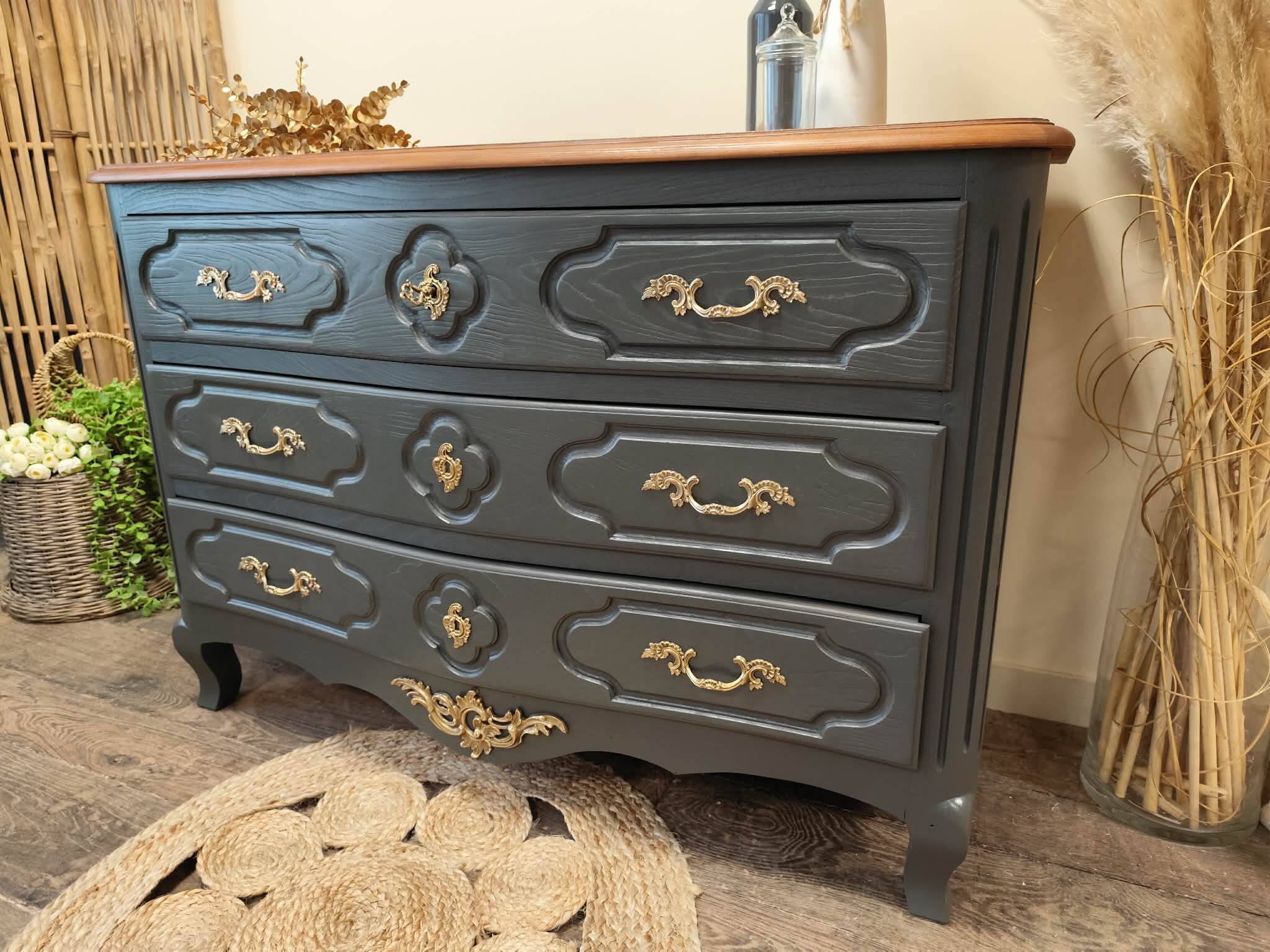 Birch wood chest of drawers