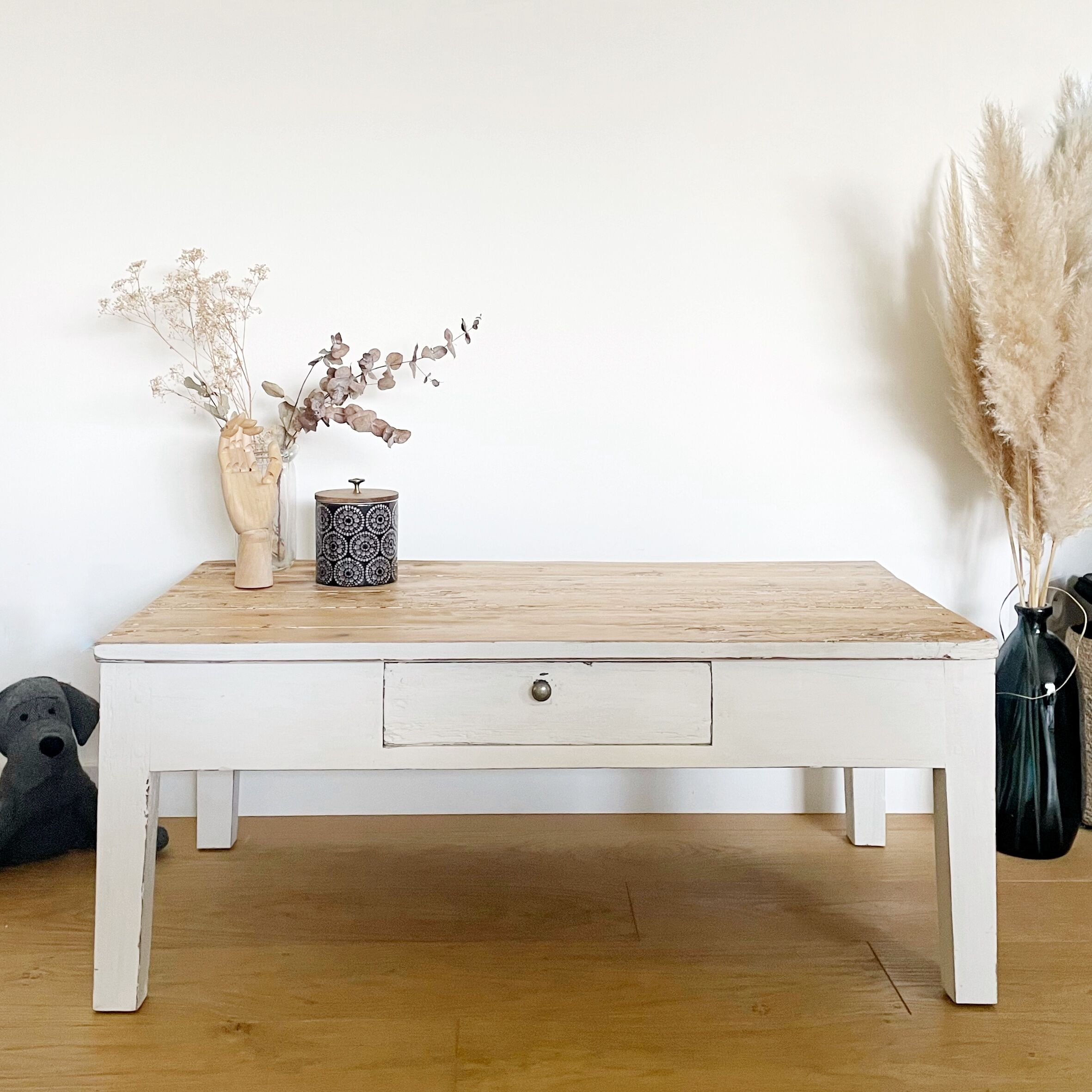 Coffee table type farm table