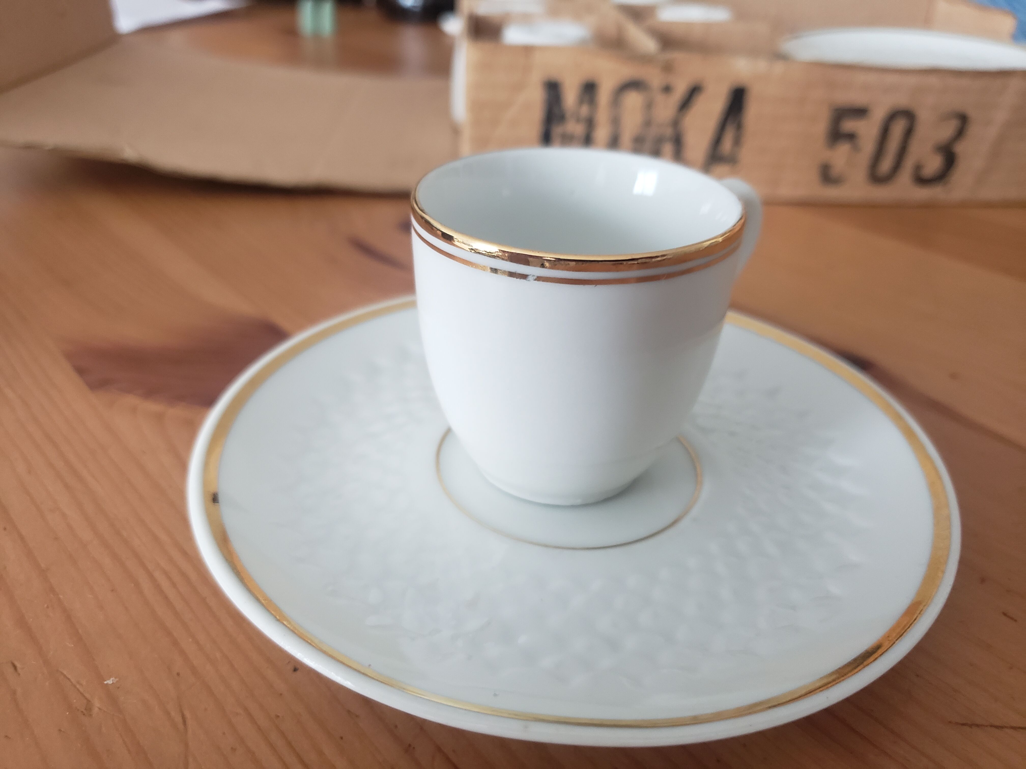 6 CNP mocha cups gilded with fine 24 carat gold