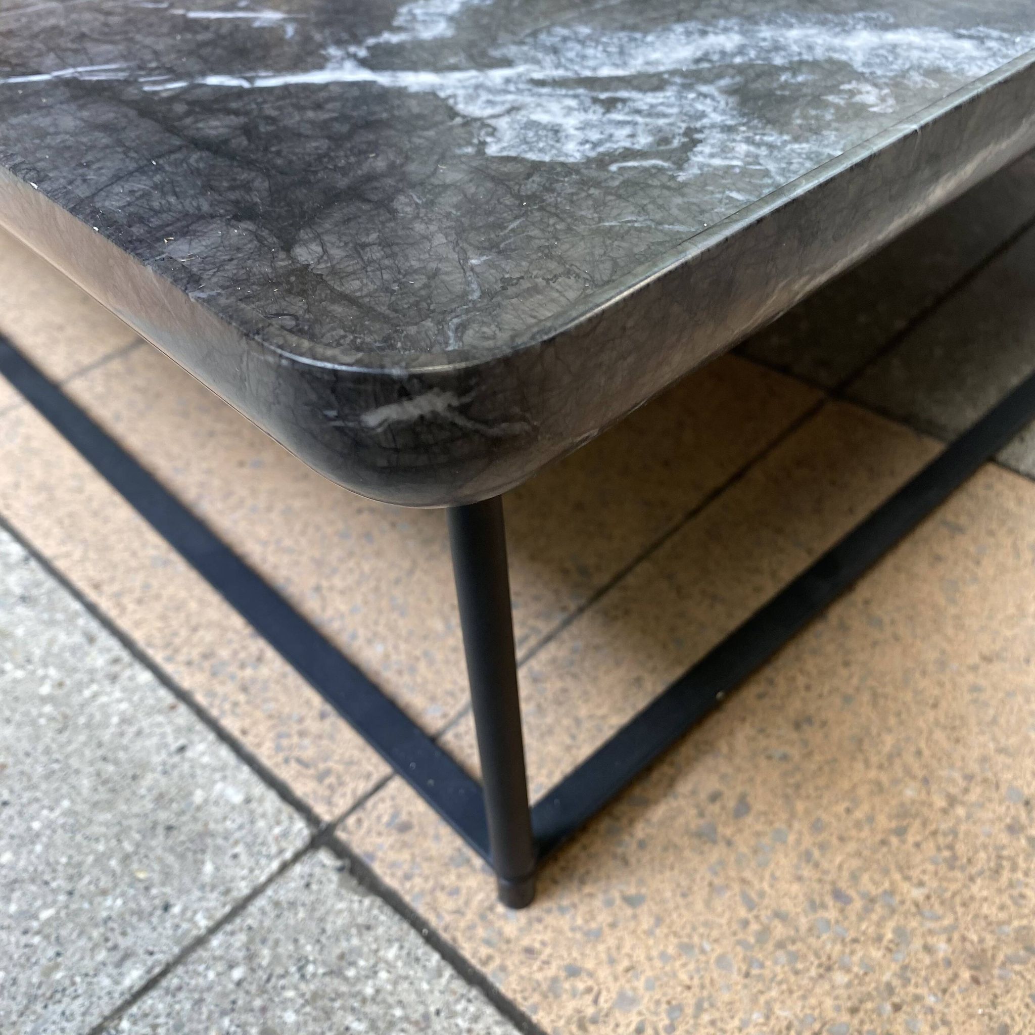 Square table Torei in grey Carnico marble, Cassina