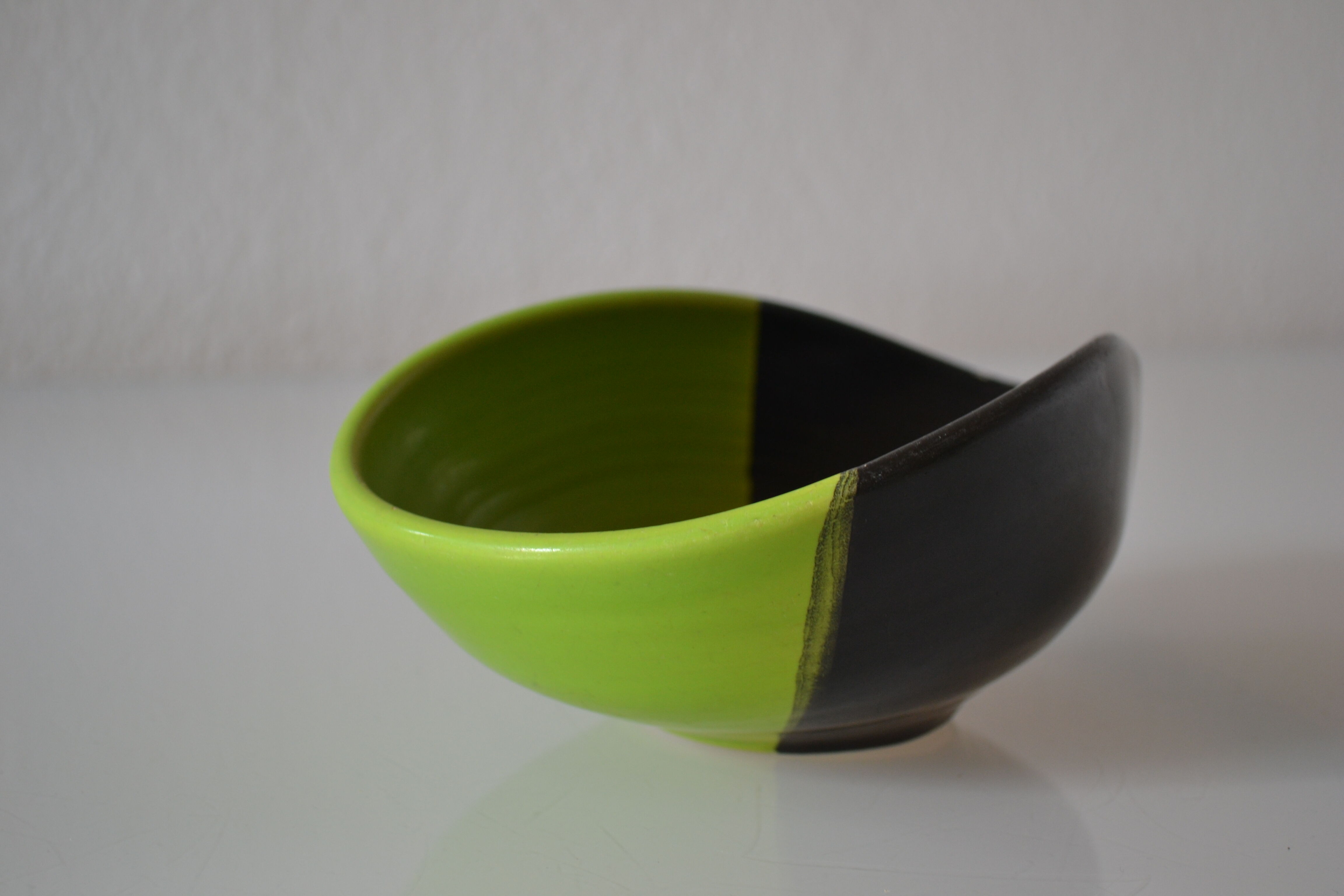 Vintage two-tone ceramic cup 50's