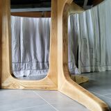 Baumann round table