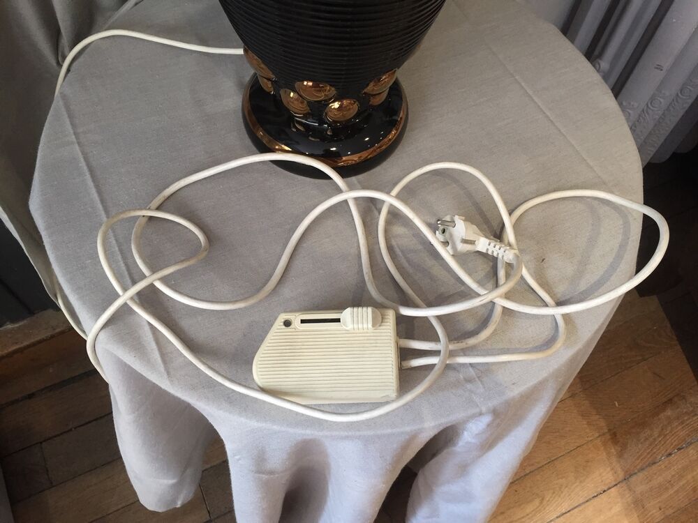 ORIGINAL EARTHENWARE LAMP OF ST CLEMENT ART DECO BLACK AND GILDED VASE CORNET