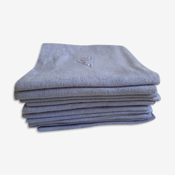 10 old towels