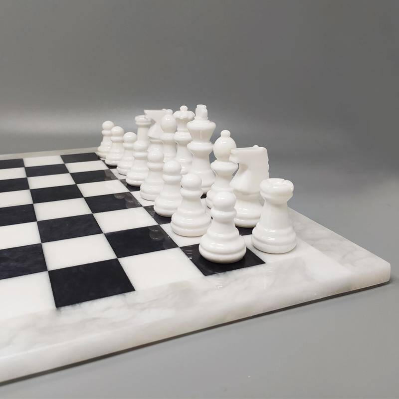 1970s Gorgeous Black and White Chess Set in Volterra Alabaster Handmade Mad