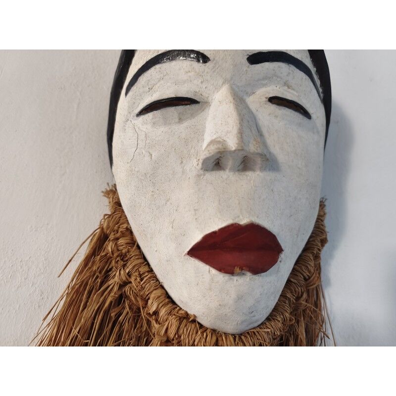 African mask: Gabon: Punu