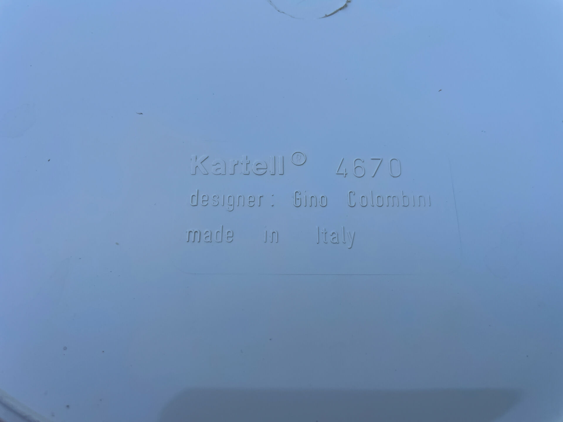 Kartell 4670 desk bin