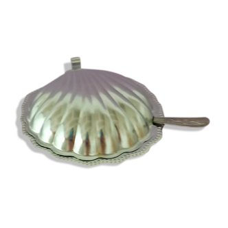 Silver metal shell butterer
