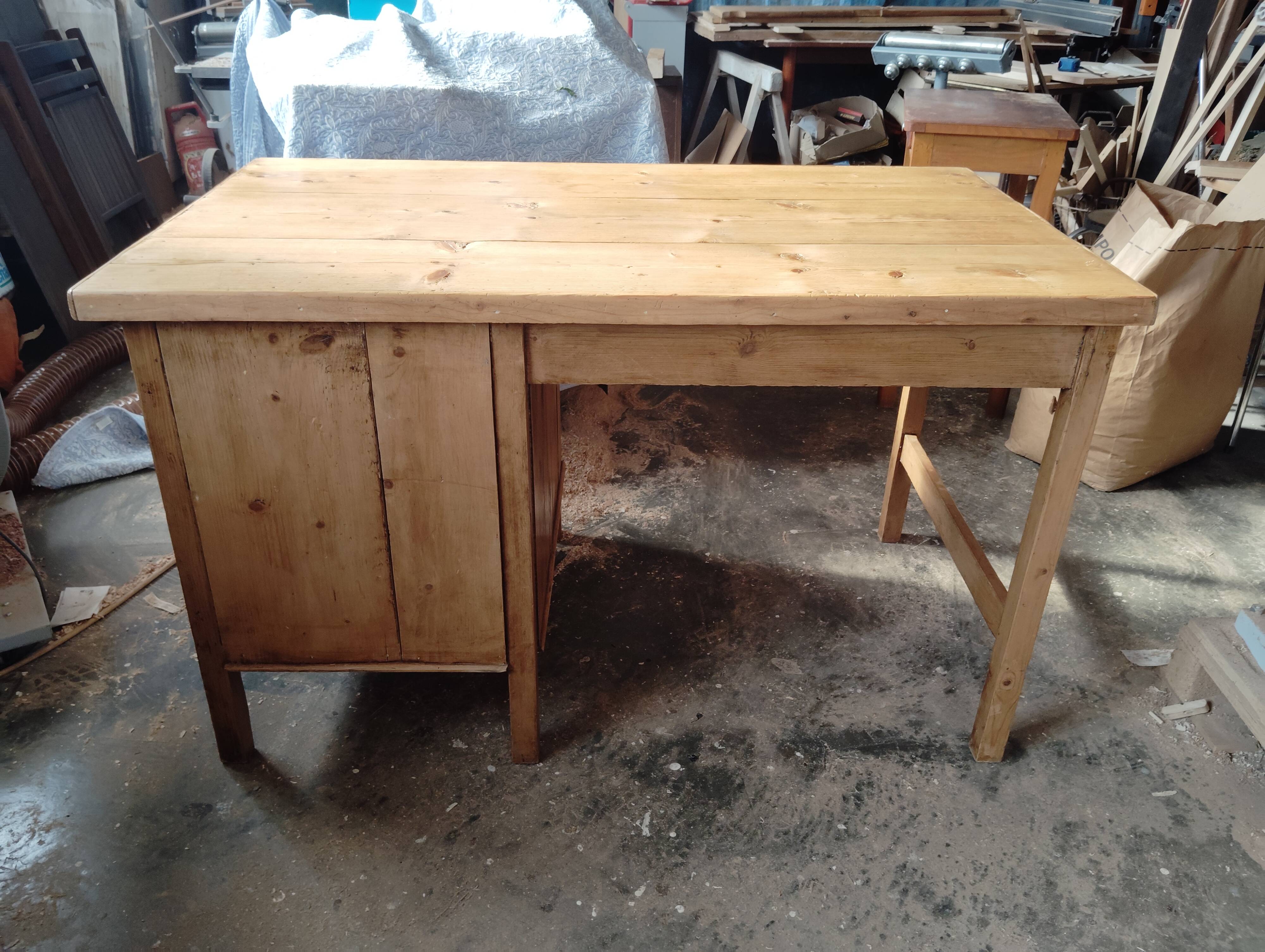 English desk in old pine