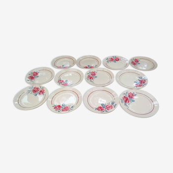 12 Assiettes plates anciennes Badonviller