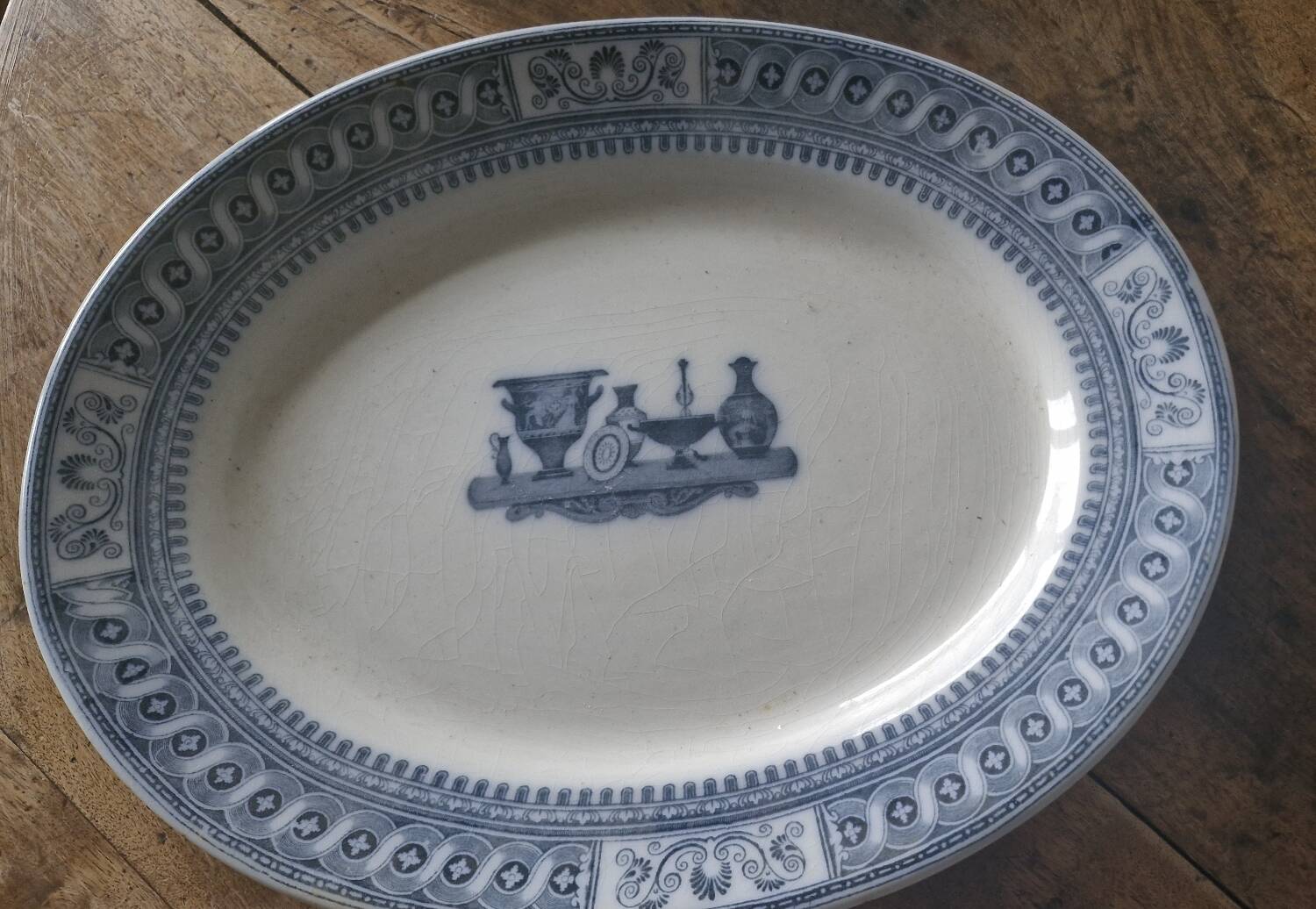 Large oval serving dish