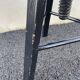 Tabouret à vis
