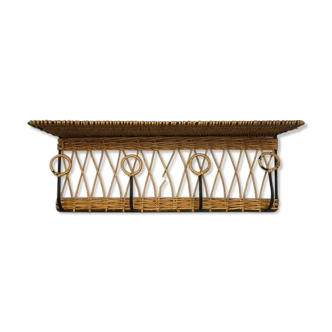 Wall-mounted coat rack