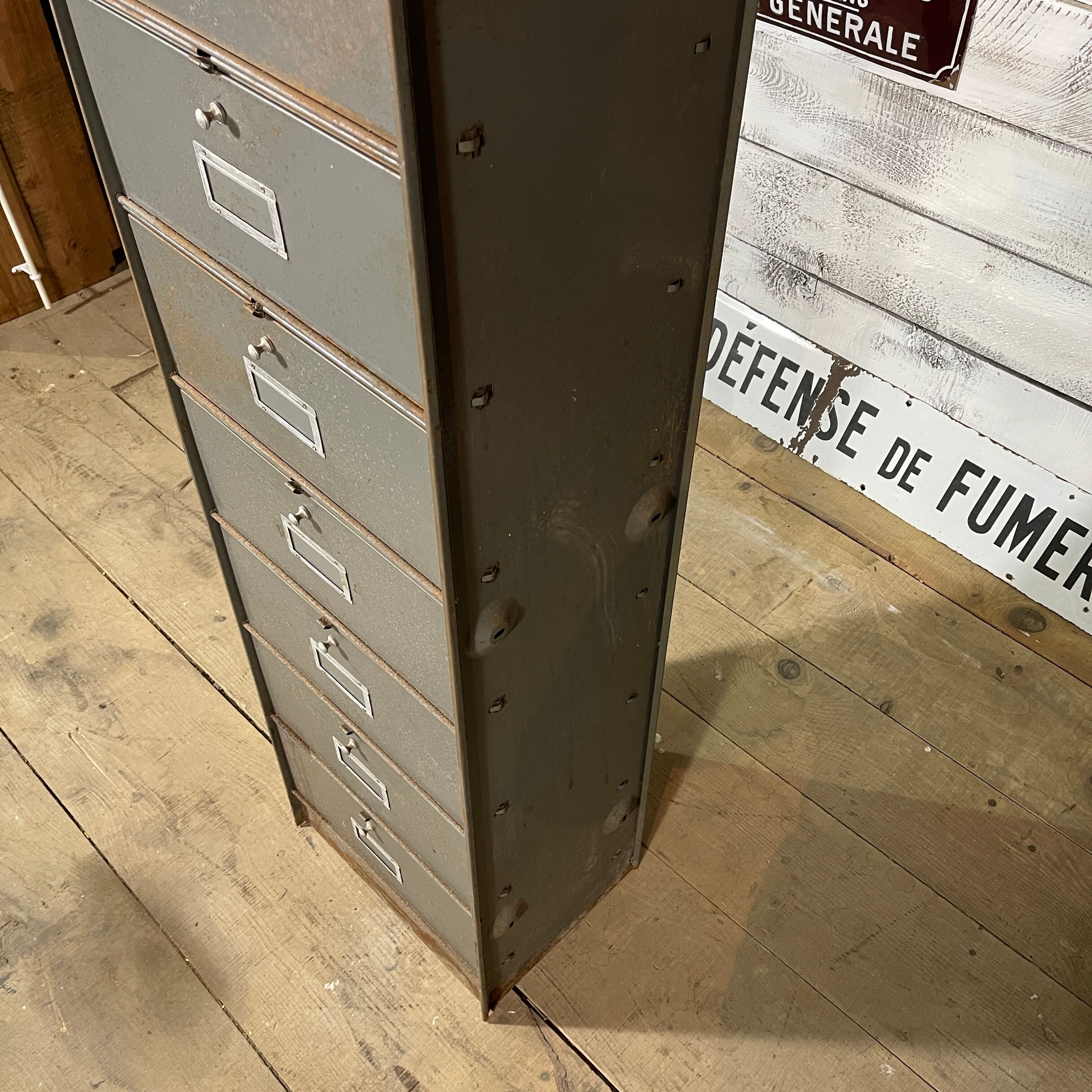 Valve cabinet RONEO 1950