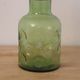 Carafe vintage en verre vert texturé avec bouchon assorti – H25 cm