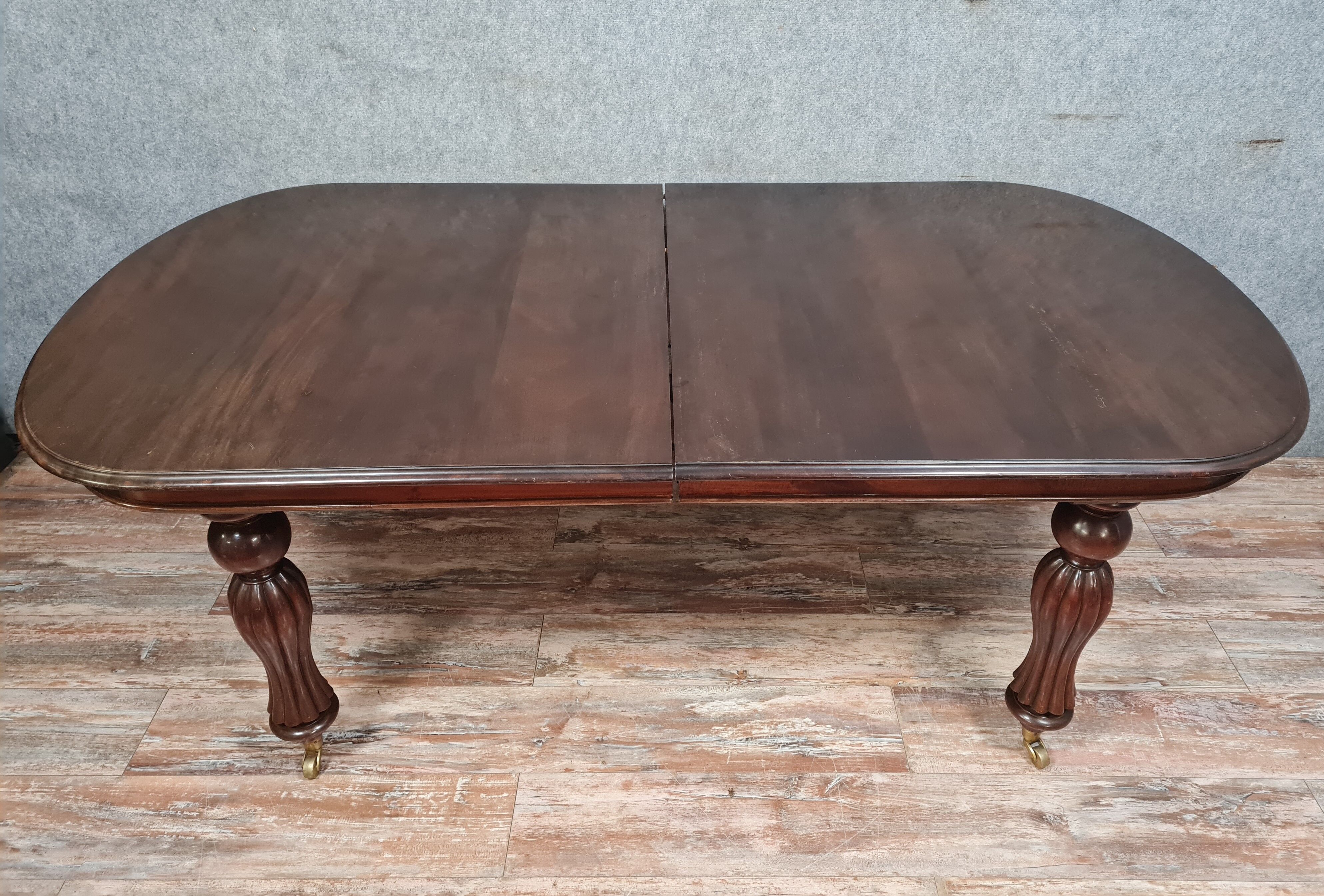 Empire period elongation table in mahogany around 1810-1830
