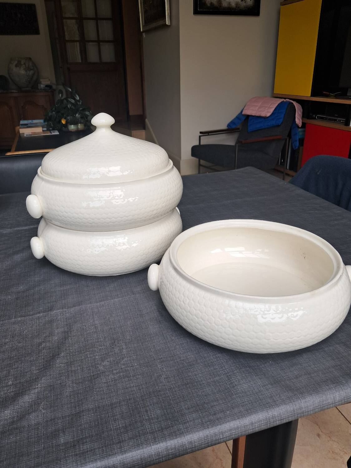 Large serving dish for couscous or other