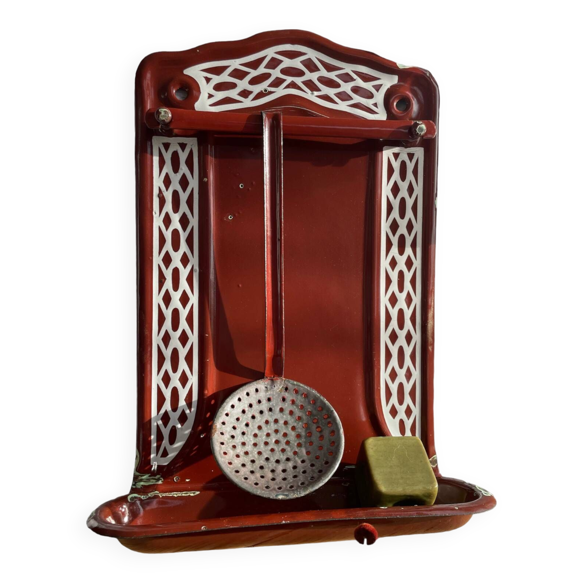 Enamelled kitchen sheet metal plate