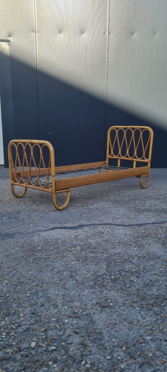 Rattan bed 1960