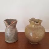 Set of 2 small pitchers