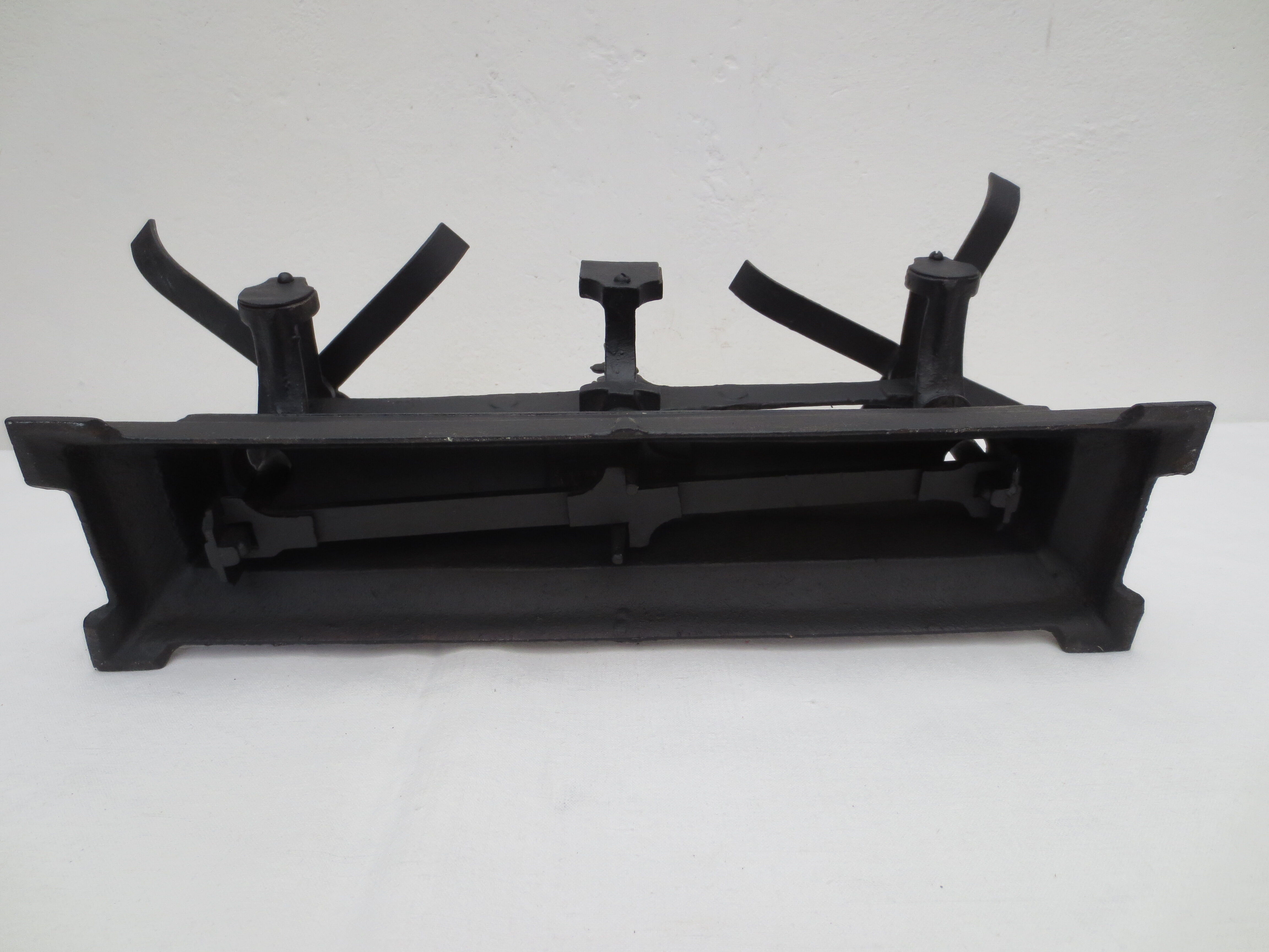 Balance roberval complète en fonte de couleur noire , force  5kg