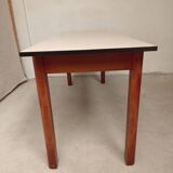 Table bistrot vintage