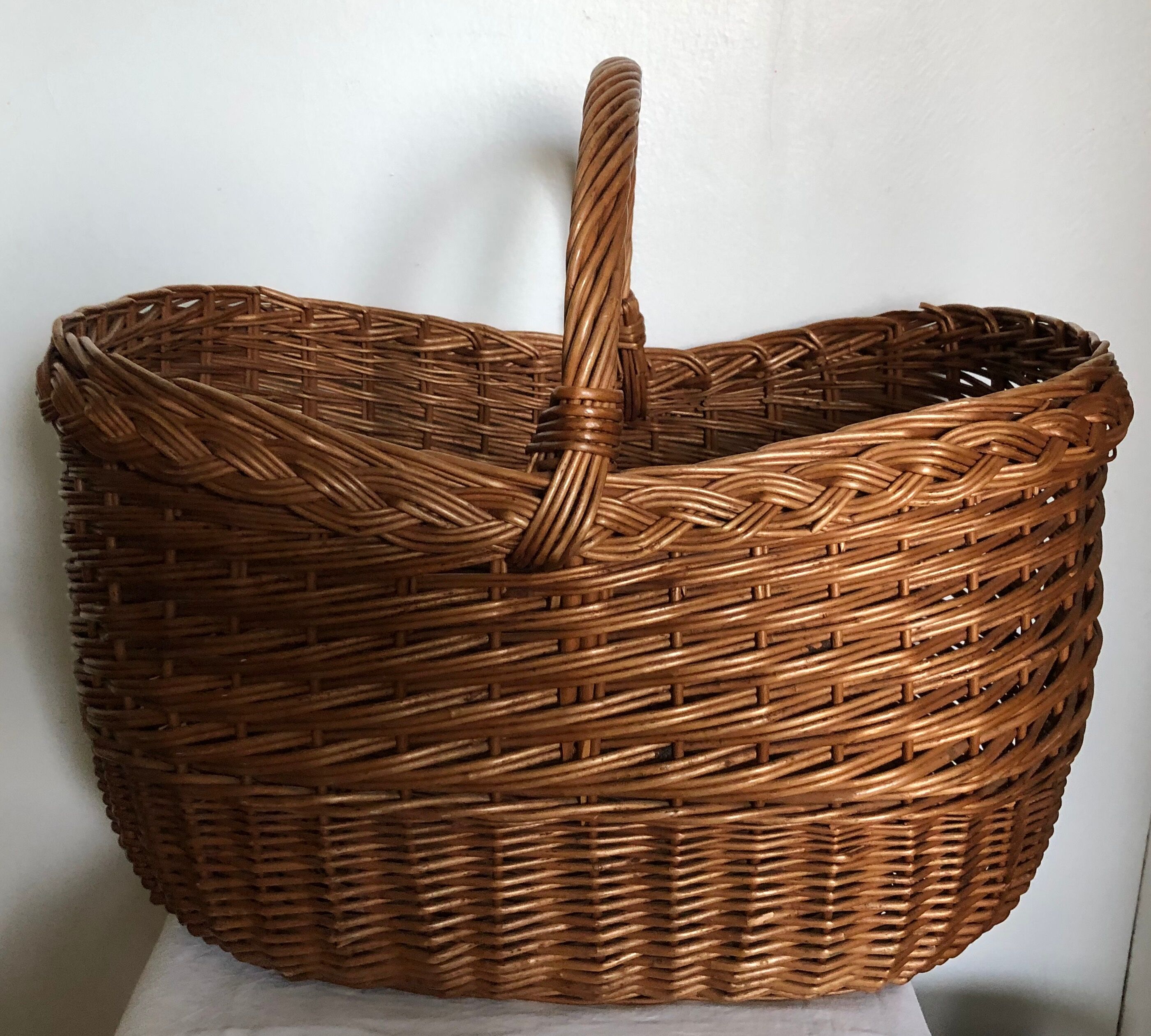 Wicker basket